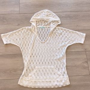 MAURICES WHITE LACE OVERLAY TOP SIZE SMALL